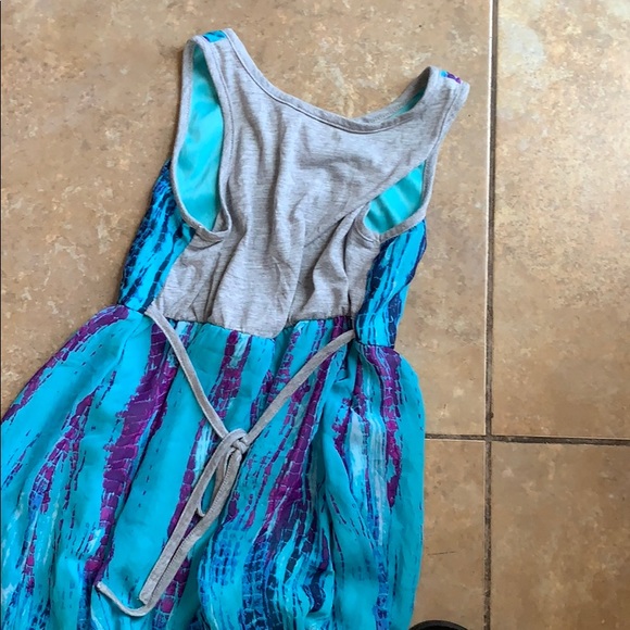 Dress - Picture 6 of 7